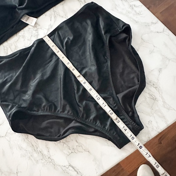 J. Crew Black One Shoulder One Piece Swimsuit Cutout Gold Button‎ Detail Size 20 - Picture 12 of 12